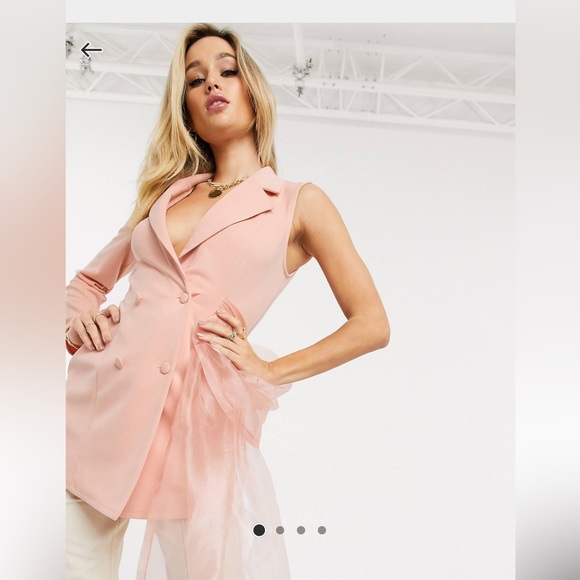 Asos asymmetrical blazer with organza train size 14 Valentine’s Day date look - Picture 4 of 5